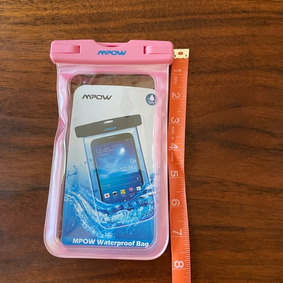 Waterproof pouch - Picture 3 of 4